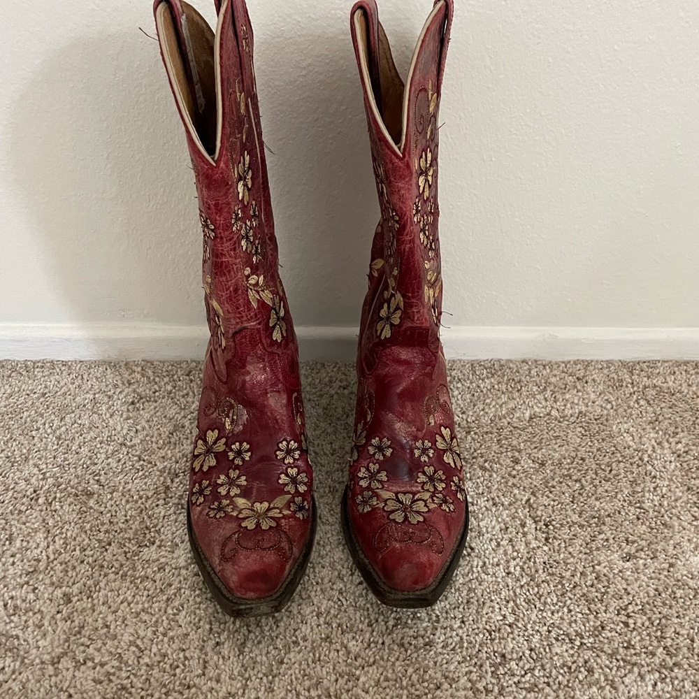 Shyanne cowgirl boots size 7
